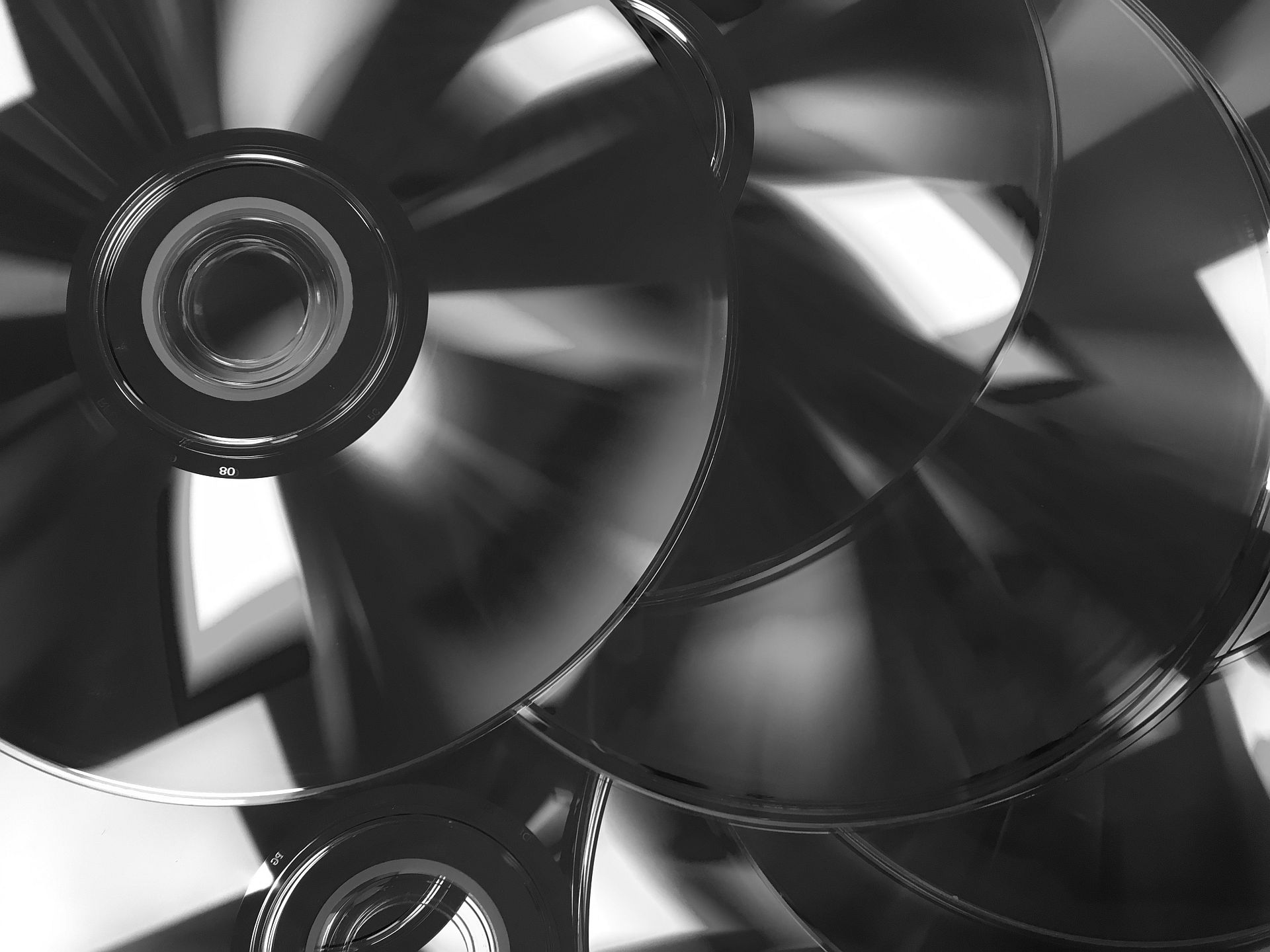 digitale Anhänge wie CD oder DVD